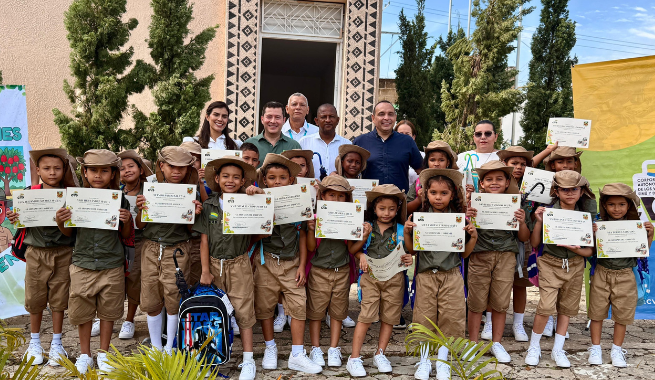 Imagen De Niños Guardianes Del Ambiente Graduados Por La CVS