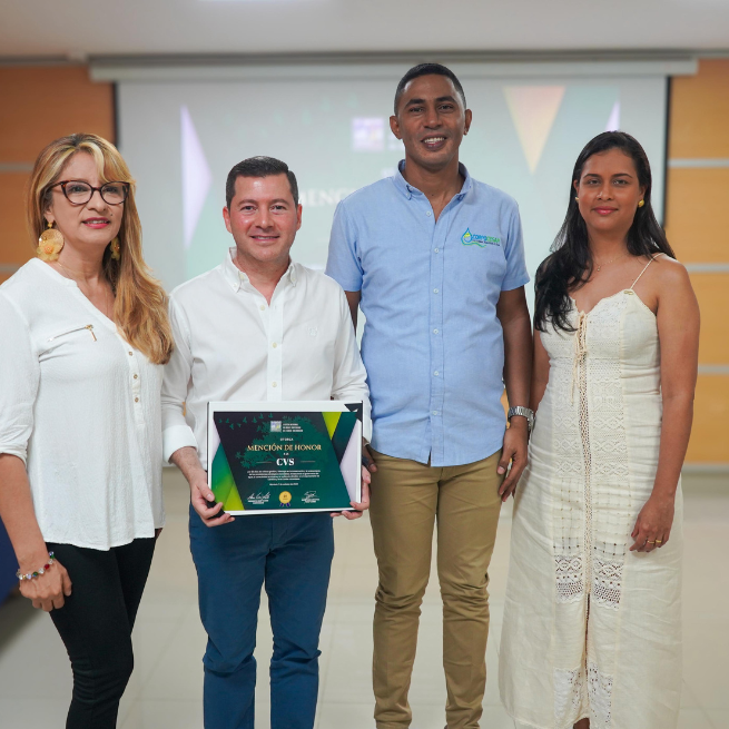 Director De La CVS Recibe Mencion De Honor Para El Departamento De Córdoba